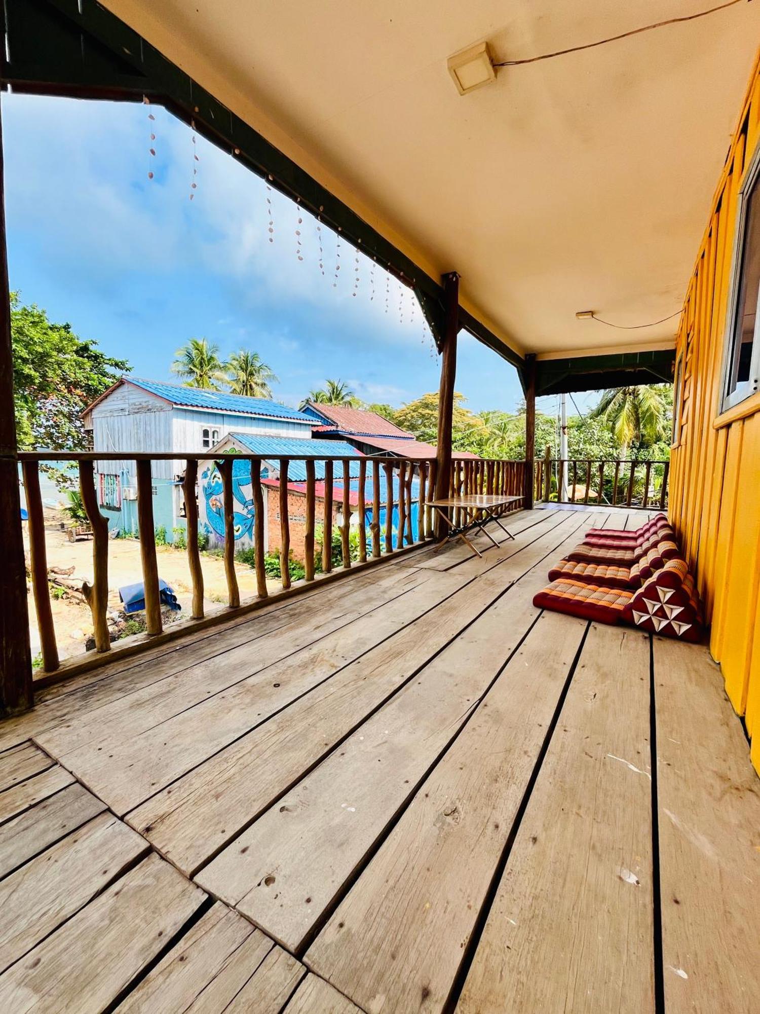 Happiness Guesthouse Koh Rong Sanloem Εξωτερικό φωτογραφία